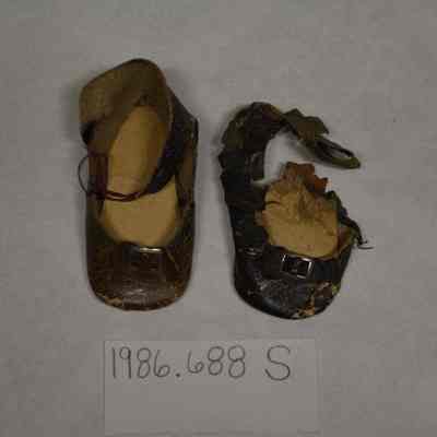 1986.688 S (3): Origformat: Artifact