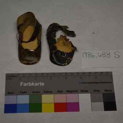 1986.688 S (4): Origformat: Artifact