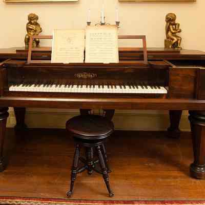 Square Piano