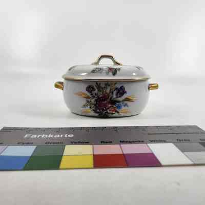 Tureen