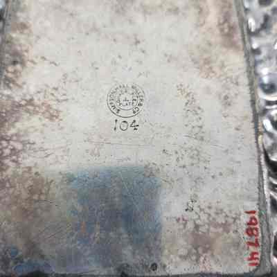 Hallmark engrave on bottom of tray "SIMPSON HALL MILLER & CO" "QUADRUPLE PLATE" "104"