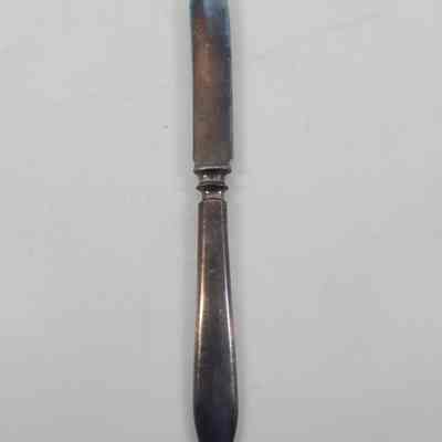 Back of knife, discoloration on blade and handle