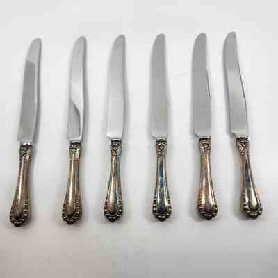 Set of six dinner knives