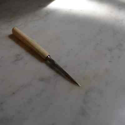 Stick, Cuticle