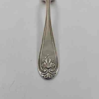 Leaf design on dinner fork