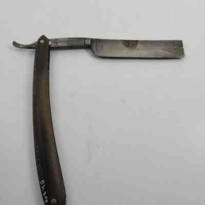 Reverse of razor blade