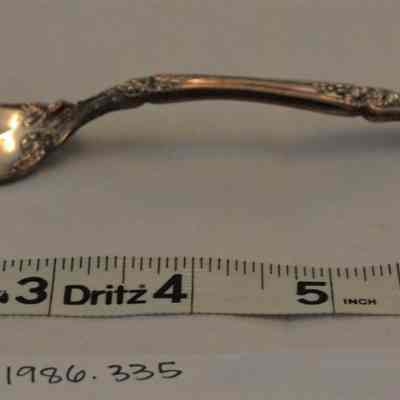Fork - 1986.335 A: Origformat: Artifact