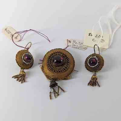 Brooch