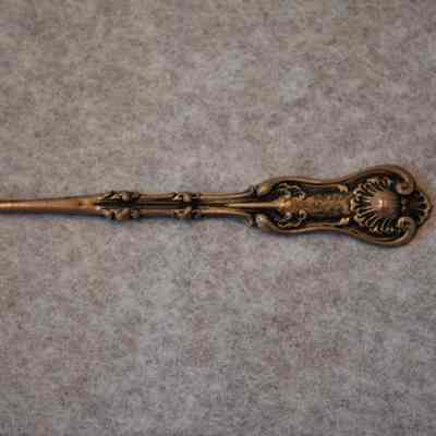 Buttonhook