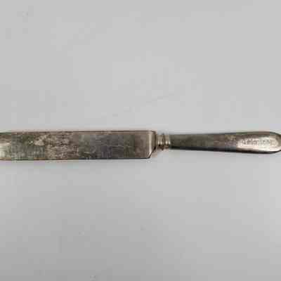 Back of luncheon knife