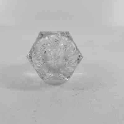 Top of glass cologne bottle stopper