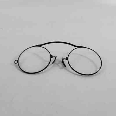Eyeglasses