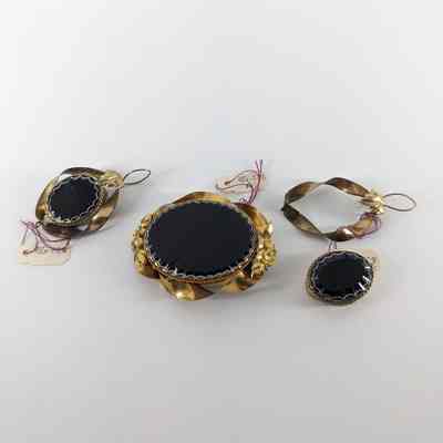 Earring