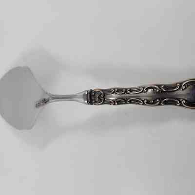 Back of cake server