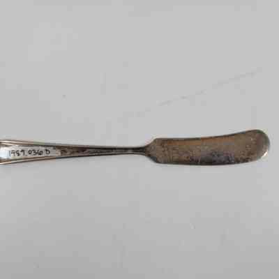 Back of butter knife
