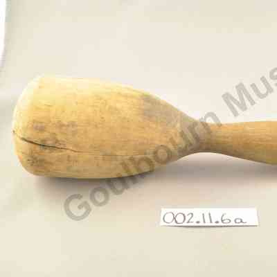 Wood Pestle (curved body)
