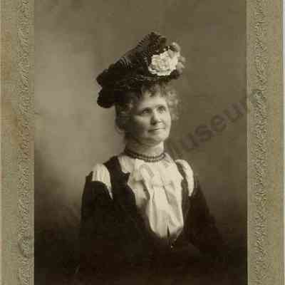 Photo: Photo of Mrs. Stewart