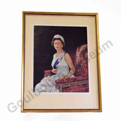 Framed Photographic Print: Queen Elizabeth II by Karsh