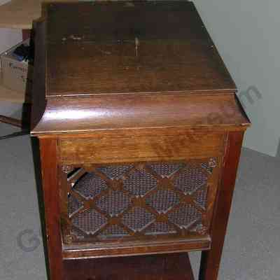 Edison Phonograph Player with 19 Records