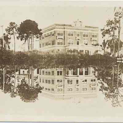 Dresden Apartments, 220 SE River Drive, Fort Lauderdale