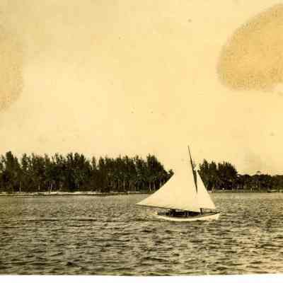 Lady Luck sailing near Fort Lauderdale beach