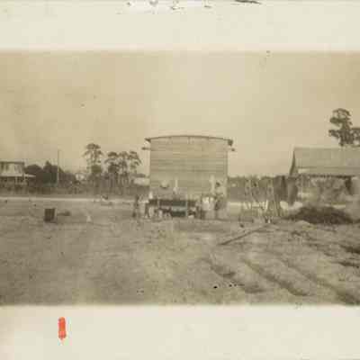Home of Mr. & Mrs. J. M. Breon, Wilton Manors, before 1920s