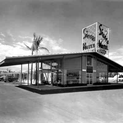 Sierra Motel