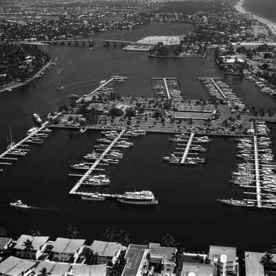 Bahia Mar, Look N