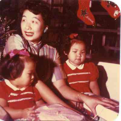 Peggy, Jeanne & Jennifer Moy