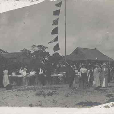 Social Gathering (Picnic?) at the House of Refuge #4