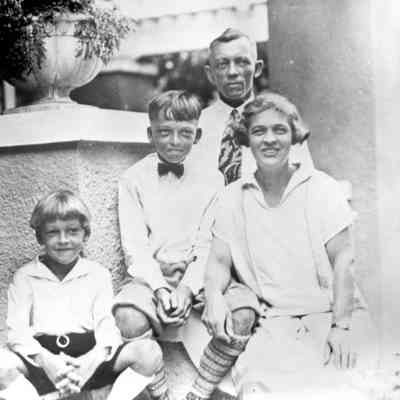 Forman Family Hamilton, Blanche, and sons Charles and Hamilton M
