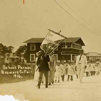 Schoolchildren Parade to the Broward County Fair 1916