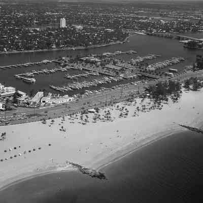 Beach and Bahia Mar, Look NW