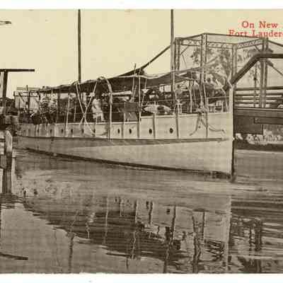 Excursion Boat Passing Through Andrews Avenue Bridge on New River, 1910s