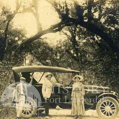 Louella Snyder 1875-1969