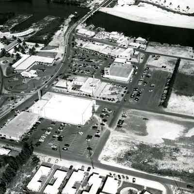 Gateway Shopping Center at Sunrise Boulevard and Federal Highway