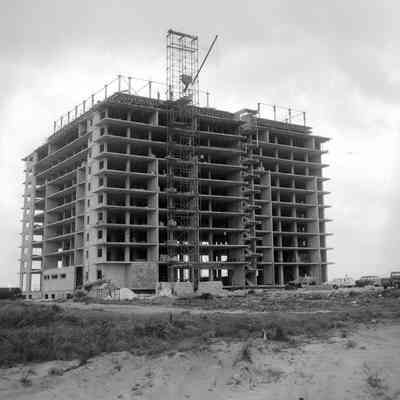 Ocean Manor Construction 1958