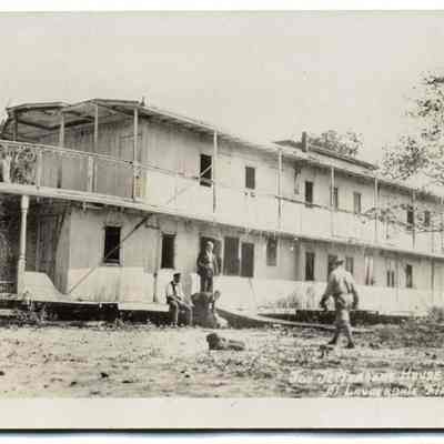 Joseph Jefferson's Houseboat "Wanderer"