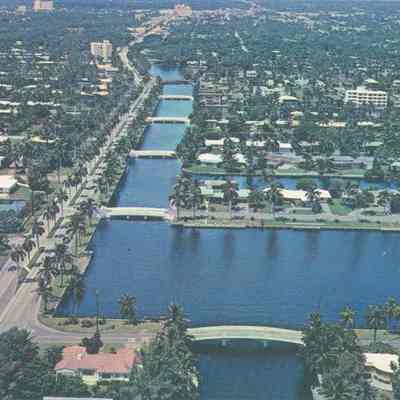 Aerial view of Las Olas Boulevard looking west