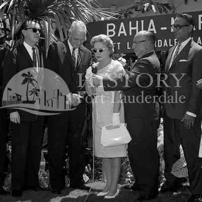 Patricia Murphy Bahia Mar Leasing 1962