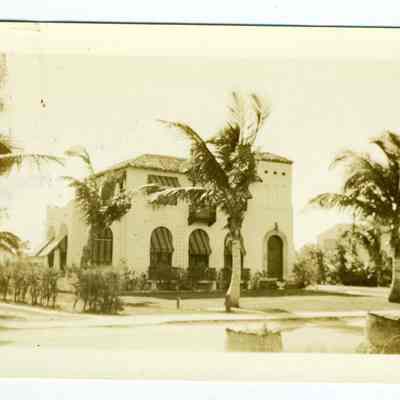 Maxwell Residence