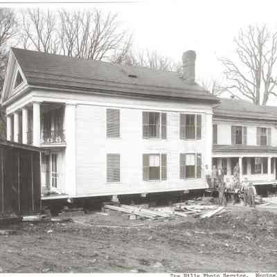Kellogg/Boutwell House Being Moved, 1950
