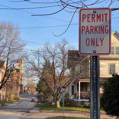 "Permit Parking Only" sign at corner of Ridge and Kent Streets looking east, November 16, 2023.