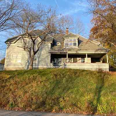 The house at 8 Kent Street, November 16, 2023.