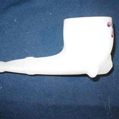 Waupun, Wis toothpick holder.