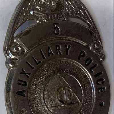 Badge, Auxiliary Police No. 5