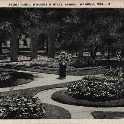 Variation, Front Yard Prison, Wis-9, #15805