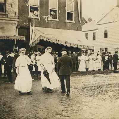 Postcard, Parade, Homecoming, July 1908, A M Davison