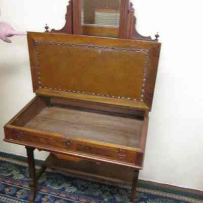 East Lake desk open