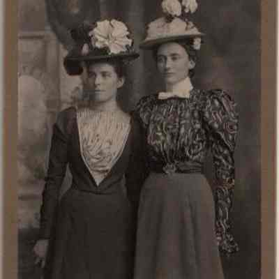 Cabinet Card, Brooks, Unknown People